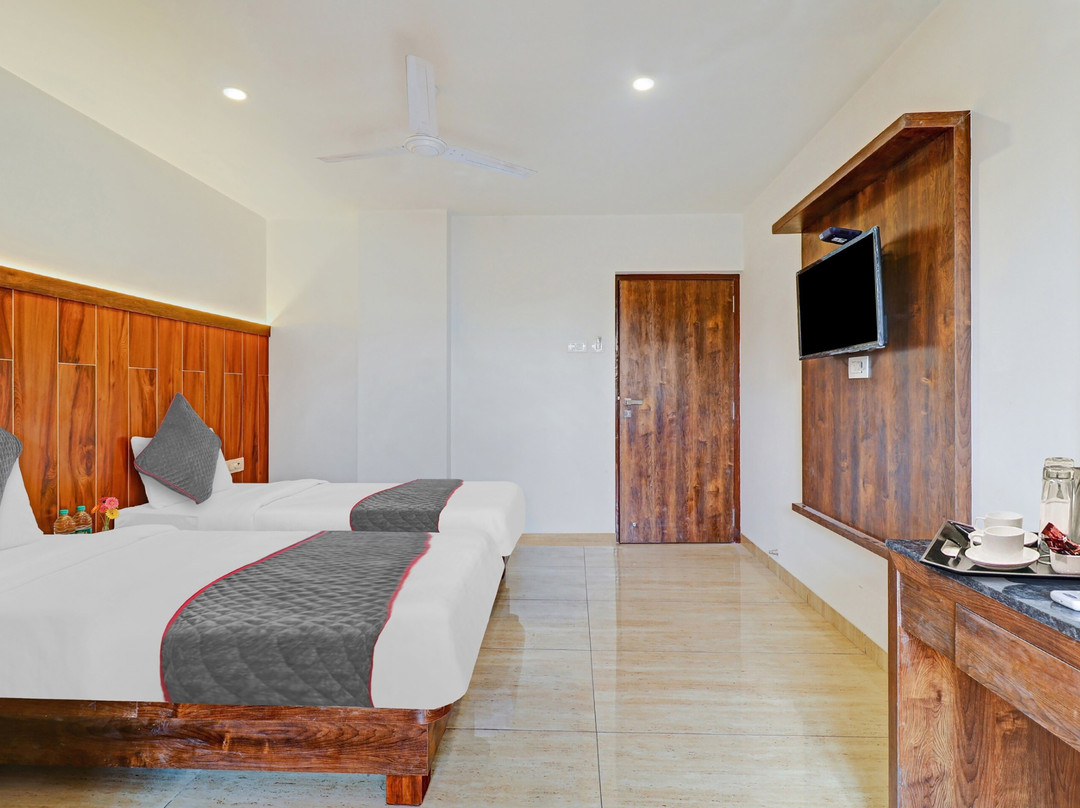 Townhouse Vandana Residency