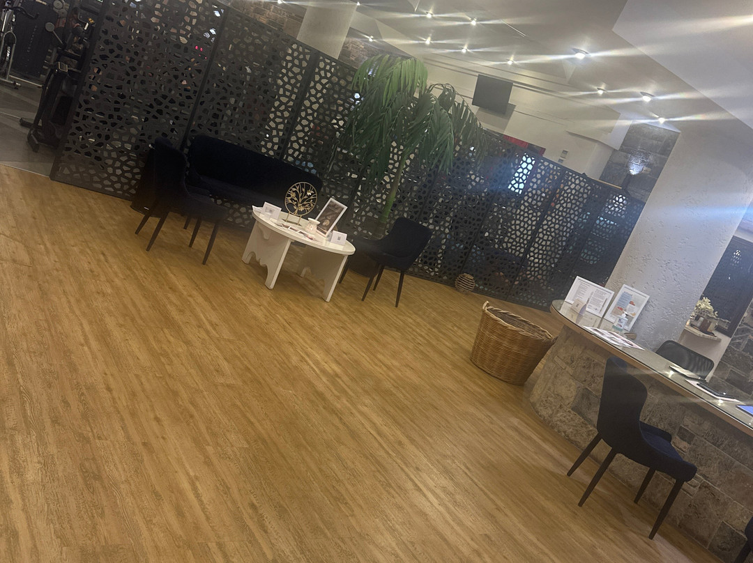 亚历山大海滩乡村酒店主图