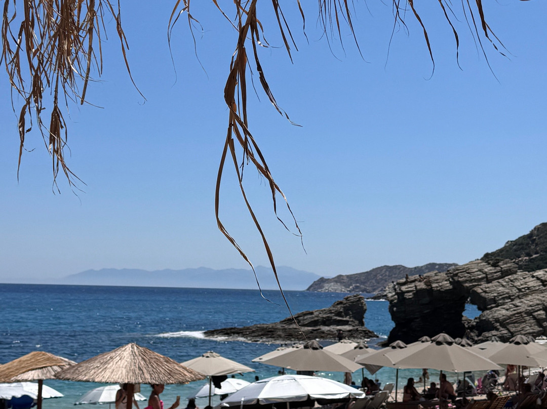 Kalamos Beach-Agii Apostoloi必去景点