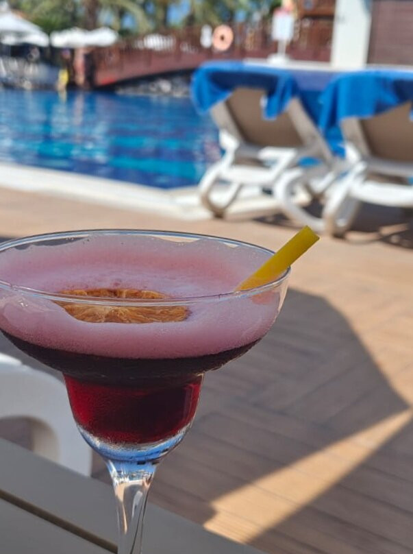 Quattro Beach Spa & Resort Hotel主图