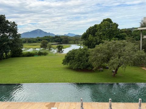 杰特威湖酒店-旅行者