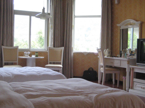 重庆统景两江假日酒店主图