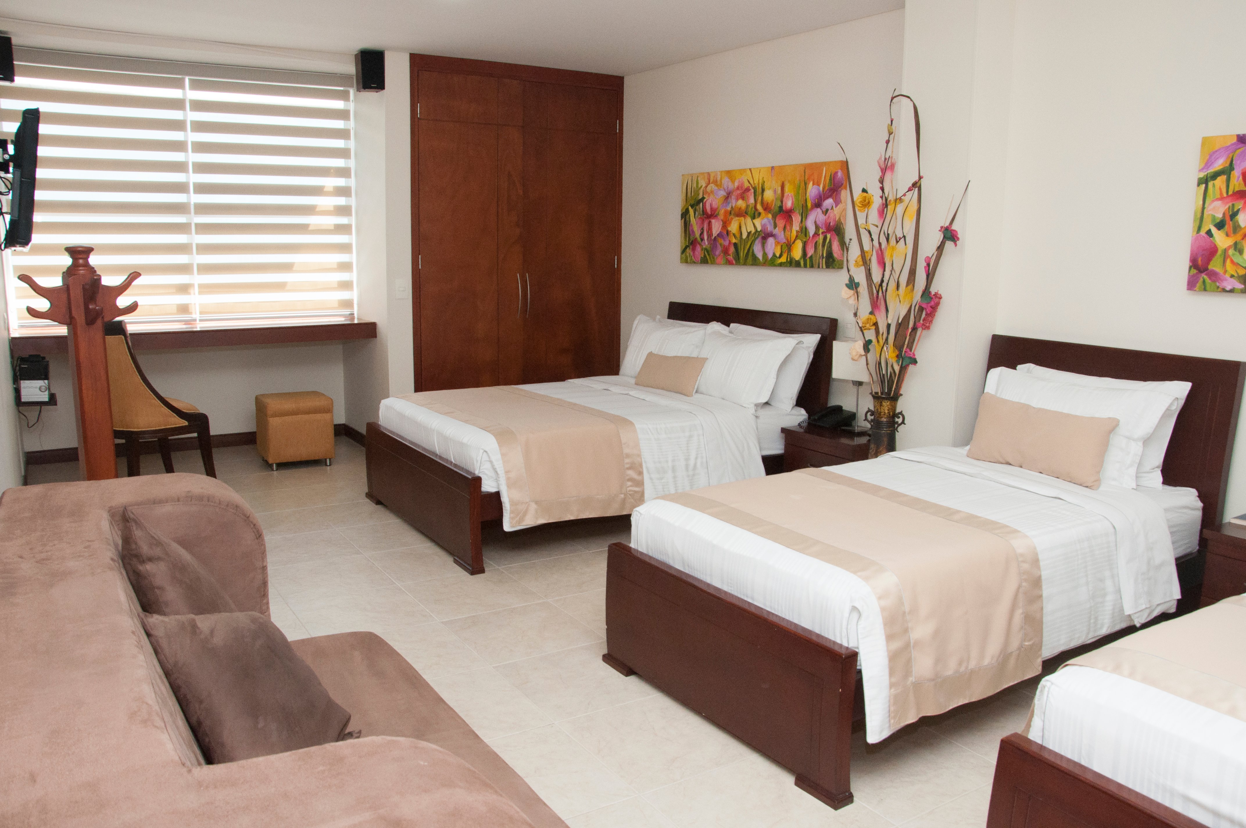 Hotel Primavera Plaza-官方