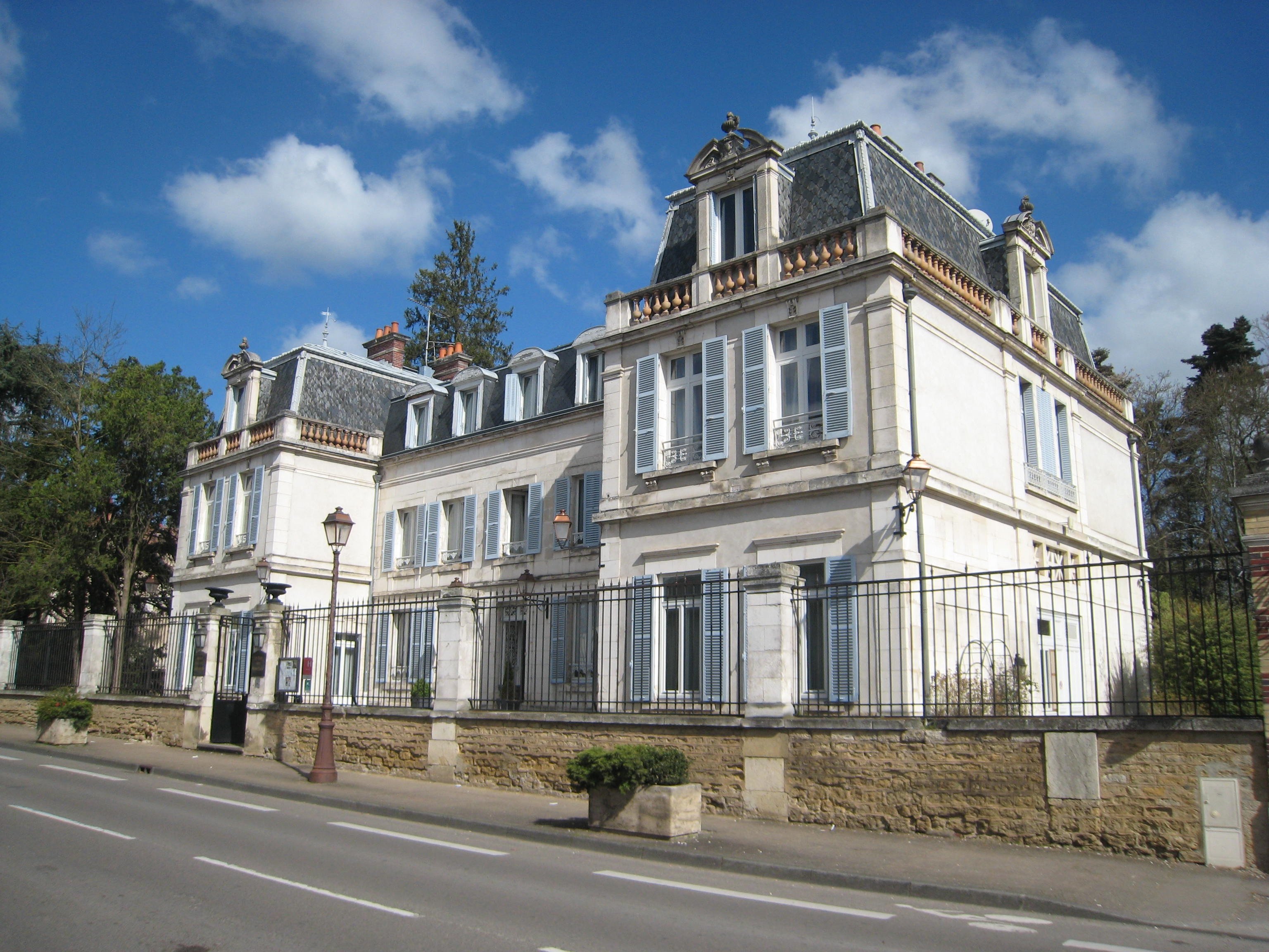 Hotel Les Marechaux-官方