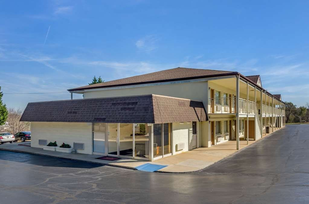 Brentwood Inn and Suites主图