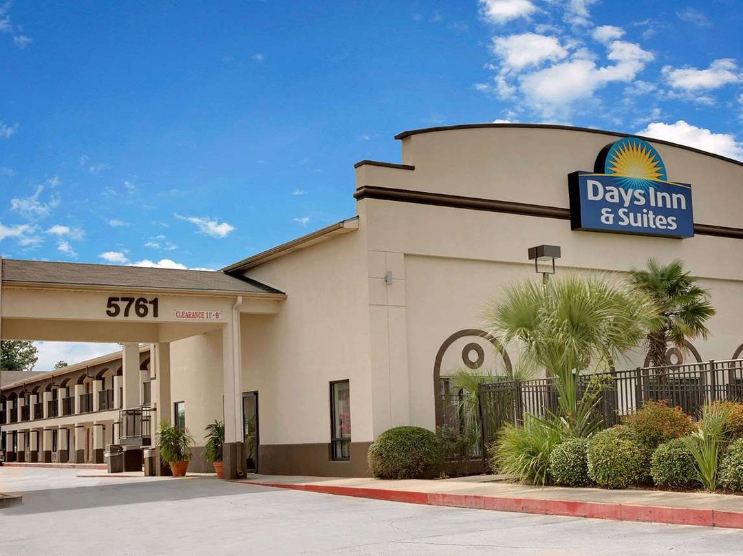 Days Inn & Suites by Wyndham Opelousas主图