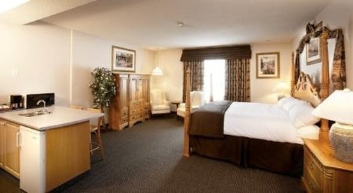 Petawawa River Inn & Suites-官方