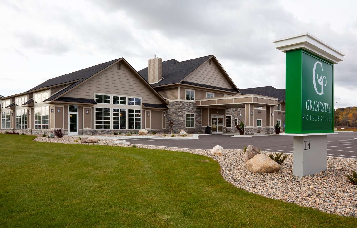 GrandStay Hotel & Suites Glenwood-官方