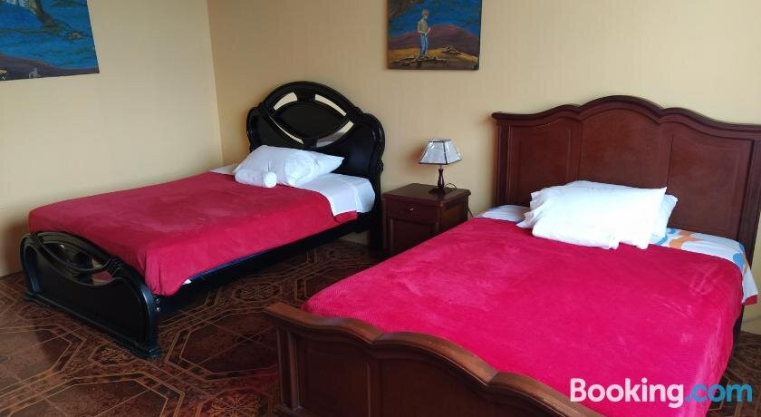 PUYO Ecological House in the Amazon Región