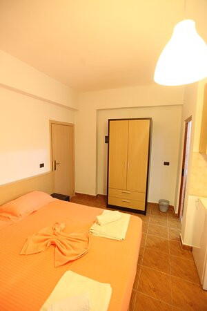 Seasonal Rooms Bunec主图