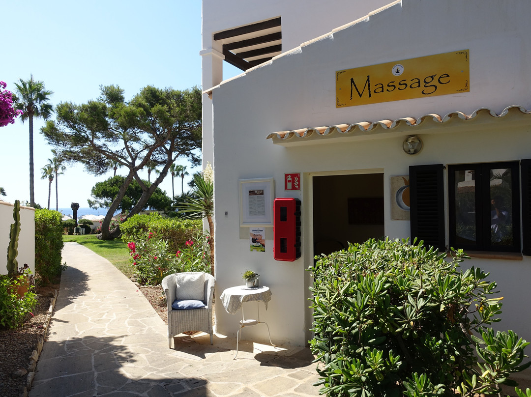 Cala Ferrera旅游景点-Quincho Massages