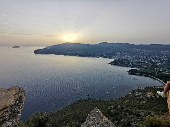 Trolib-卡西斯必去景点