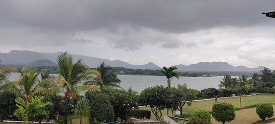 Savana Lake Resort主图