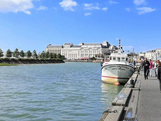 Mairie de Trouville-特鲁维尔海滨城必去景点