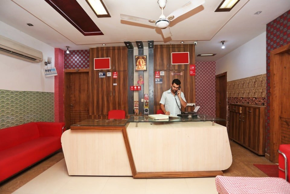 OYO Hotel Paras主图