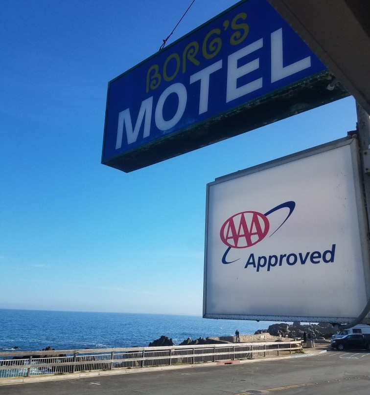Borg's Ocean Front Motel主图