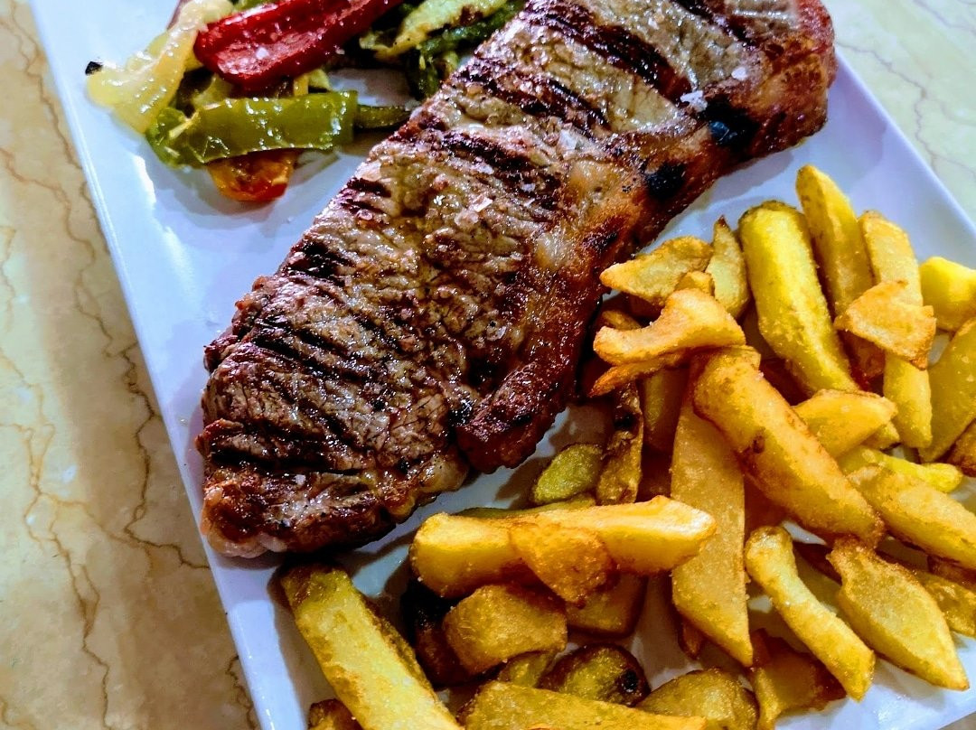 Villaverde del Rio餐馆和美食-Cerveceria Marisqueria 83