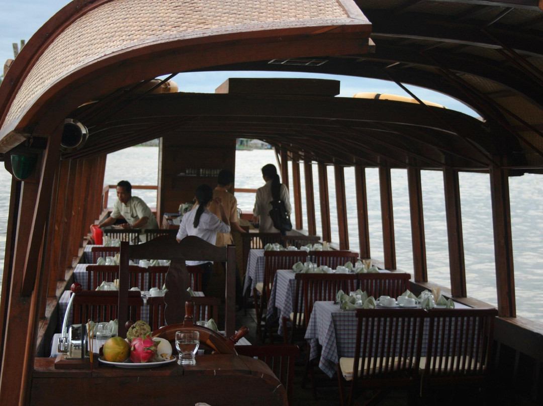 TransMékong Mystic Sampans