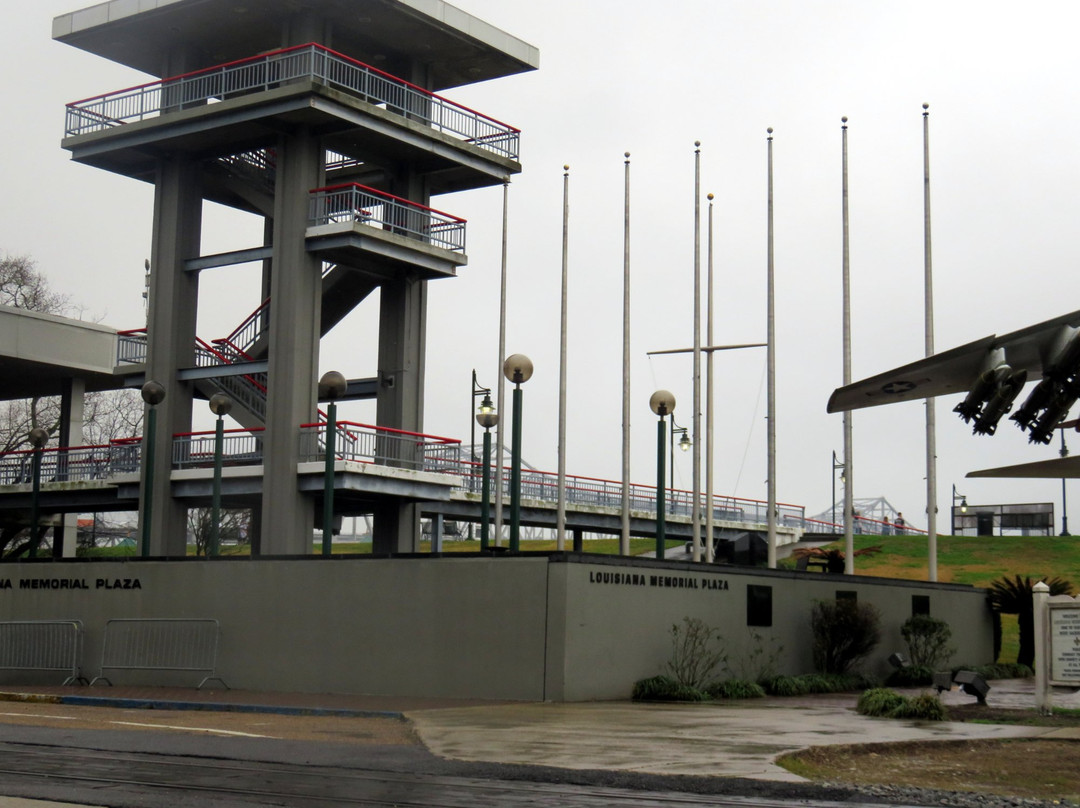 Louisiana Memorial Plaza-巴吞鲁日必去景点
