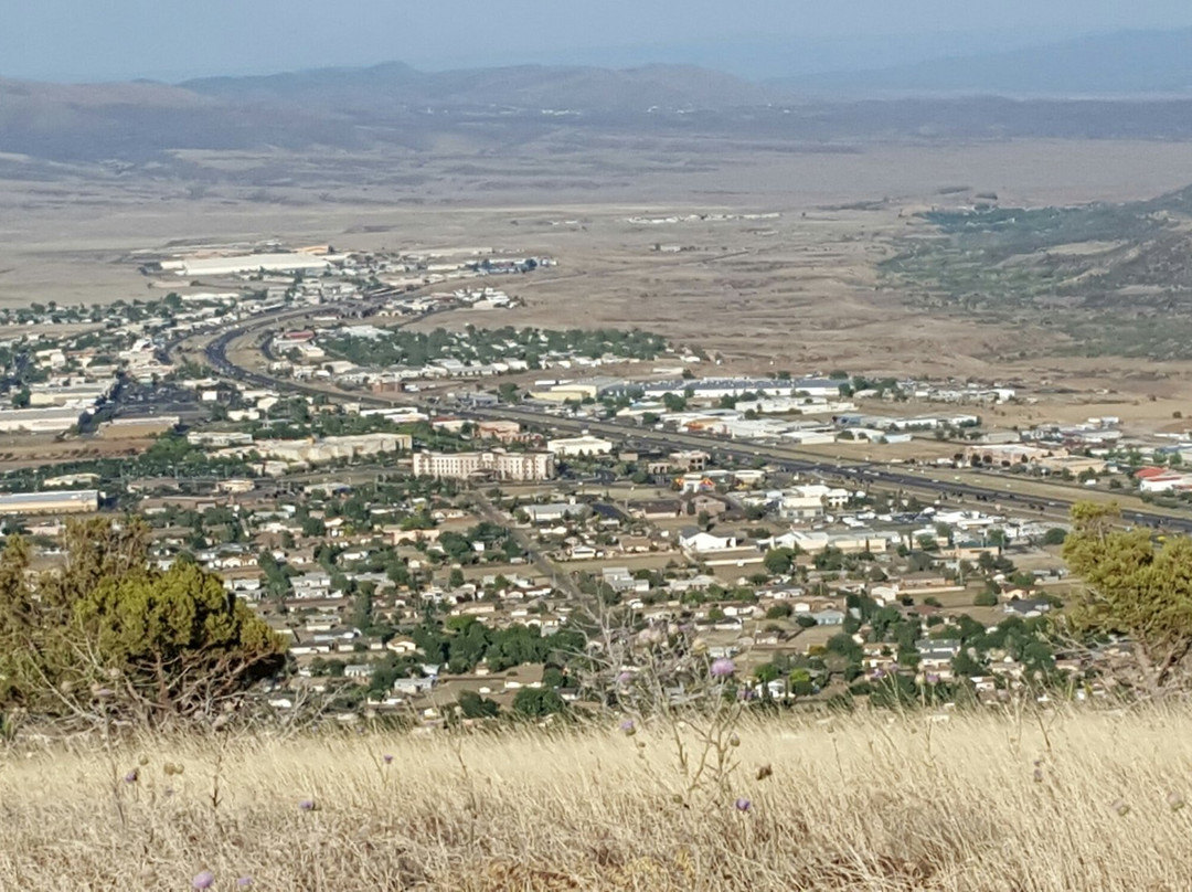 Glassford Summit Trail景点图片