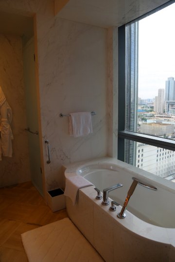 天津四季酒店-浴室