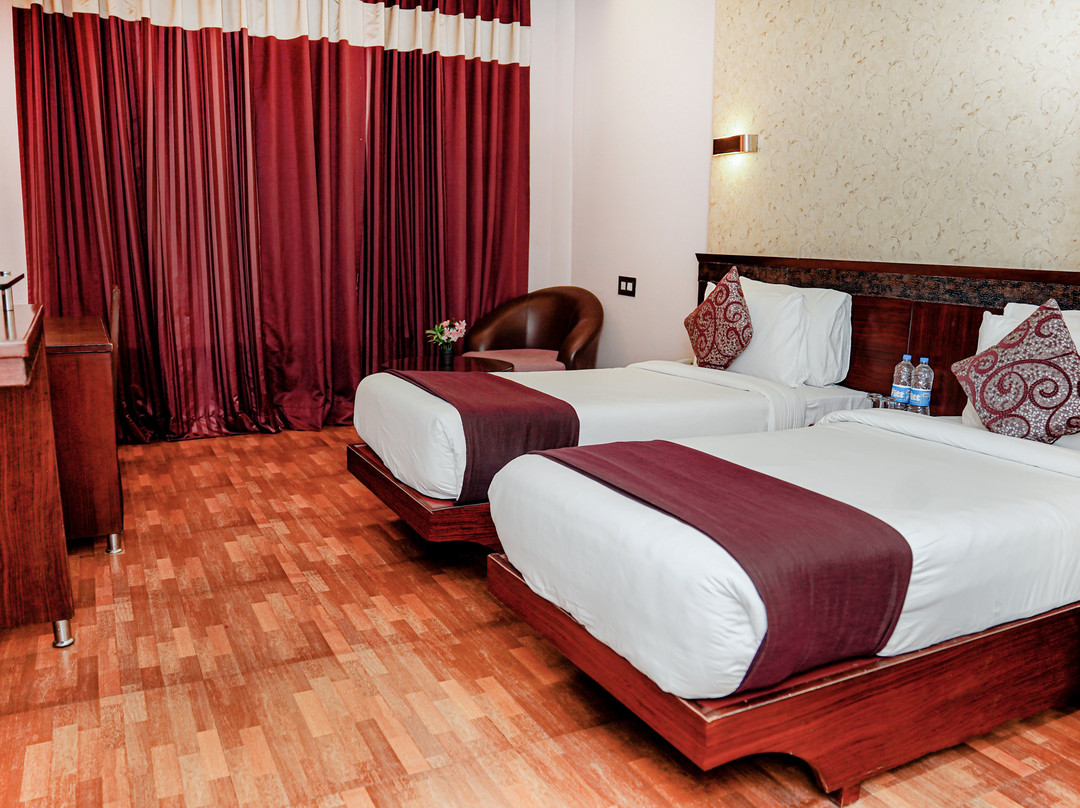 Chinmay Hotel & Resort