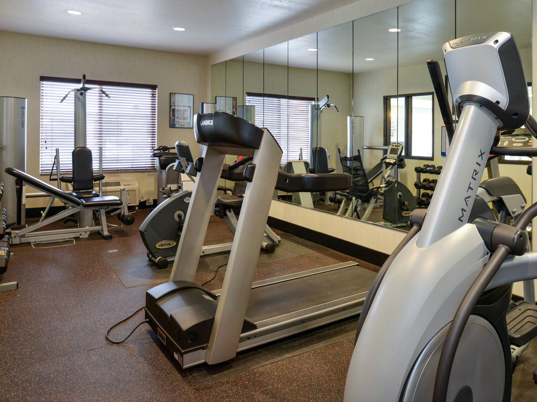 Holiday Inn Express & Suites Cherry Hills by IHG主图