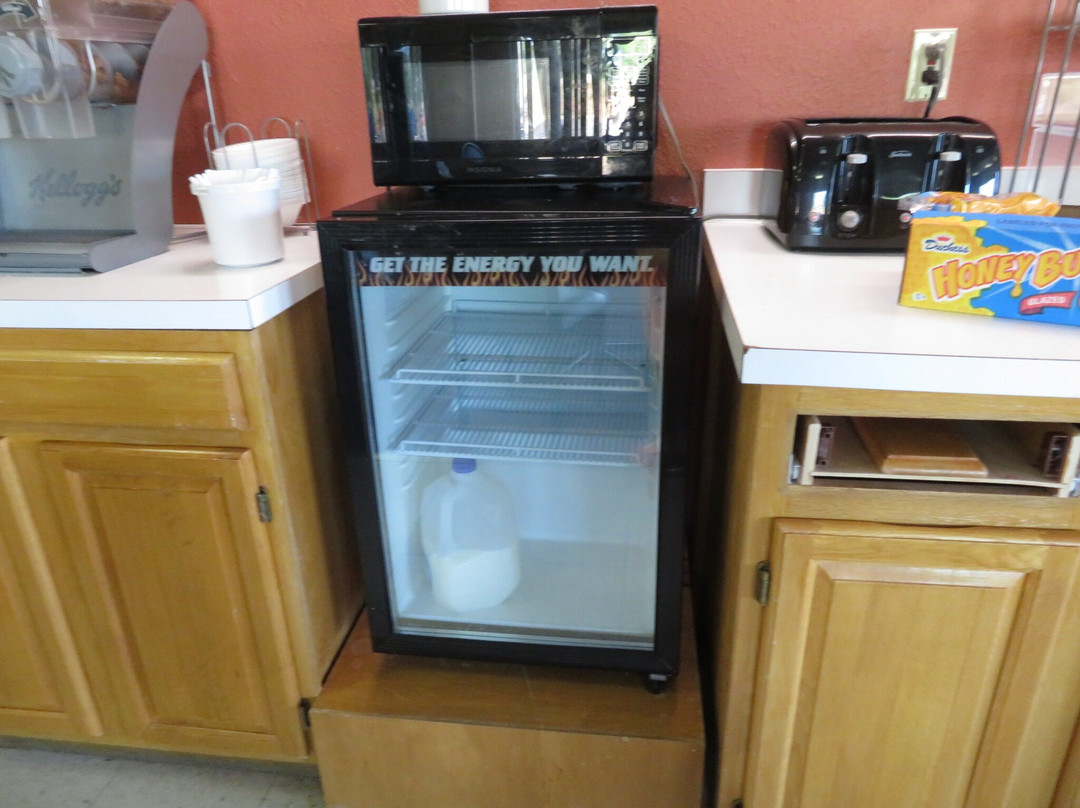 Super 8 by Wyndham Hot Springs主图