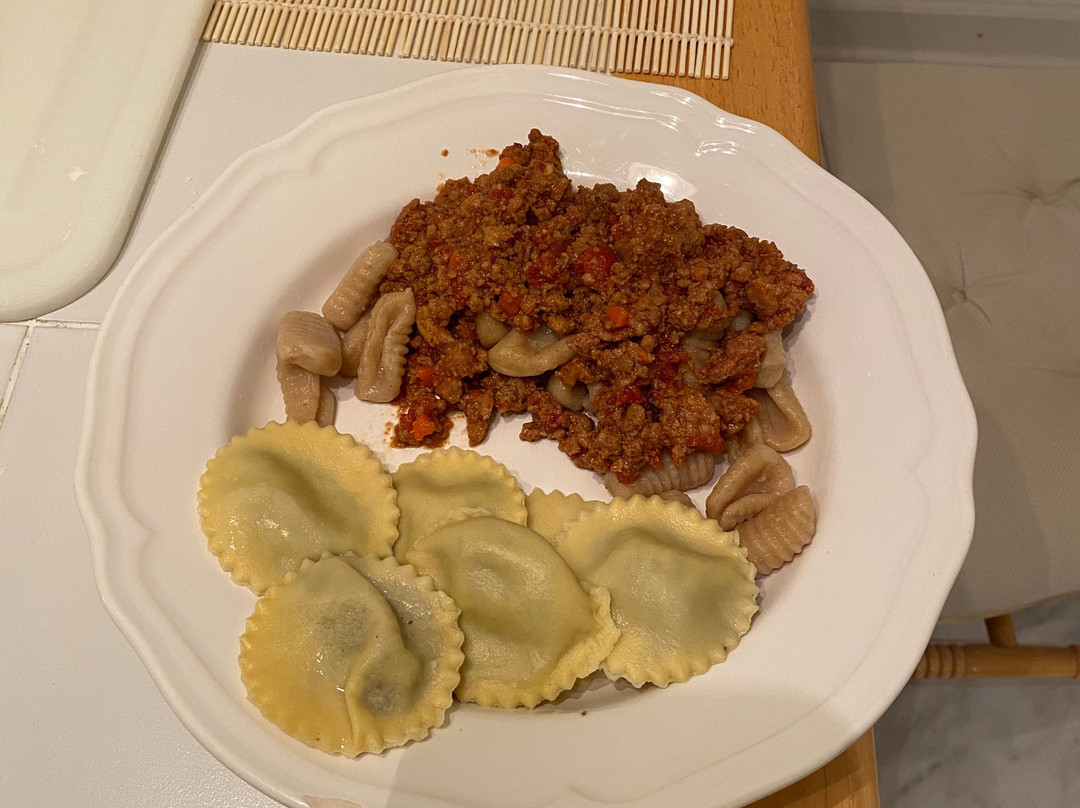 Helen's Kitchen Cooking School-内蒂克必去景点