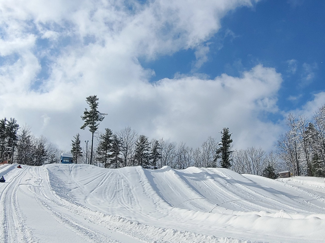 Mt. Holiday Ski Resort景点图片