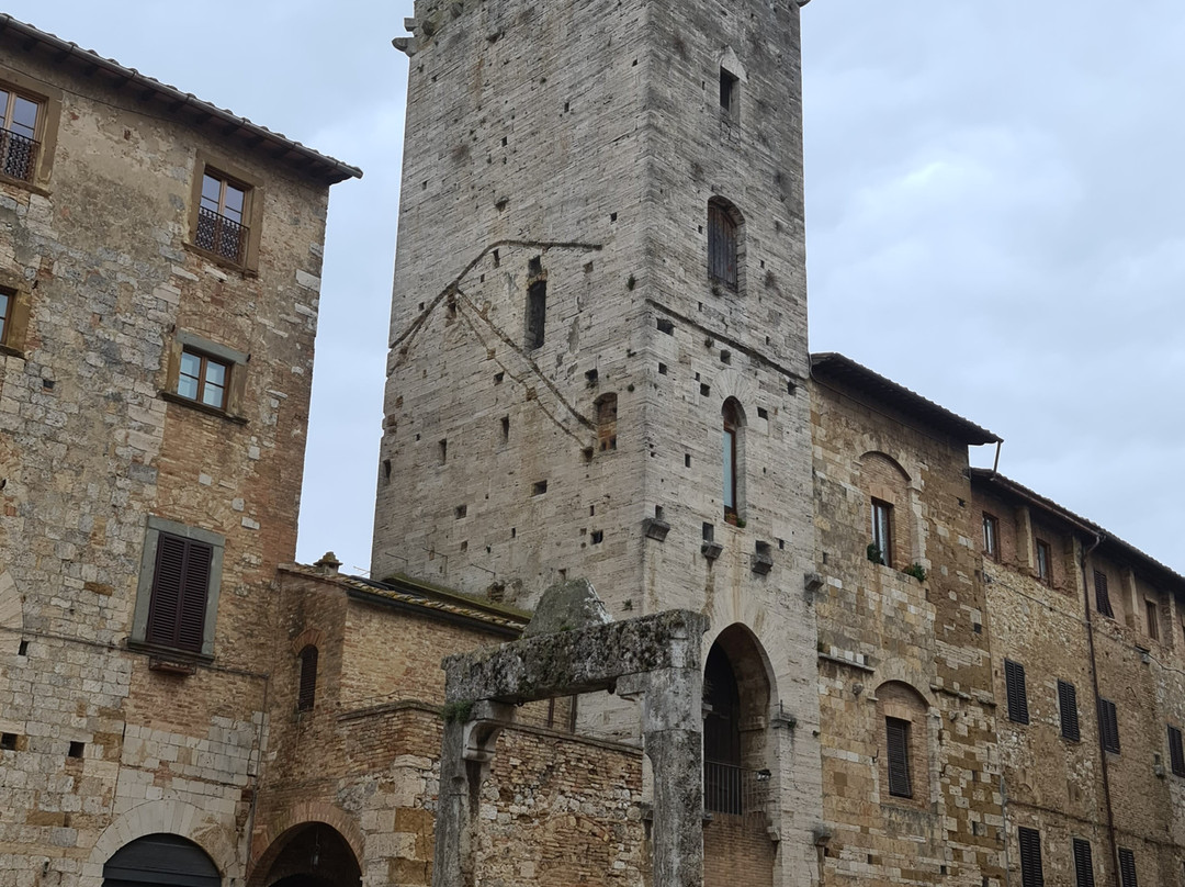 Piazza Della Cisterna-圣吉米尼亚诺必去景点