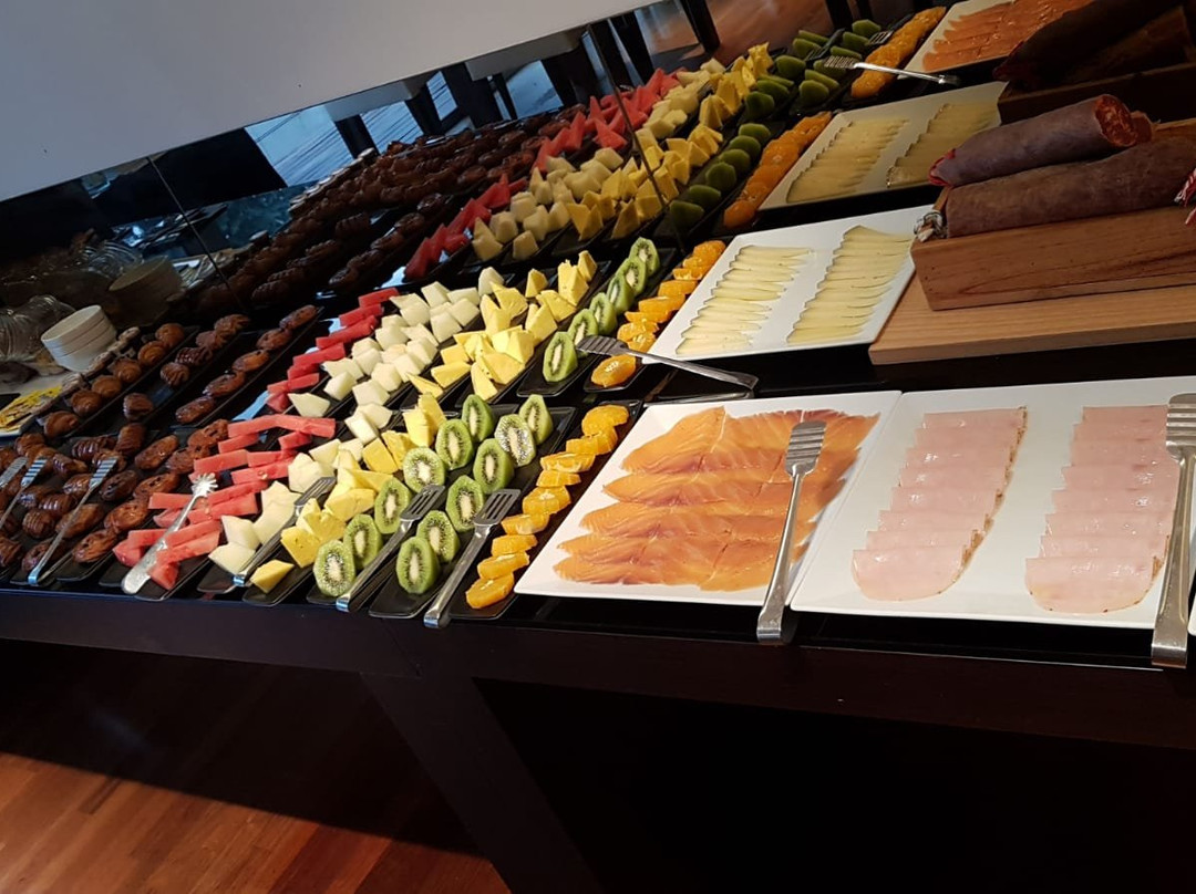 普拉茨庄园高尔夫水疗酒店主图