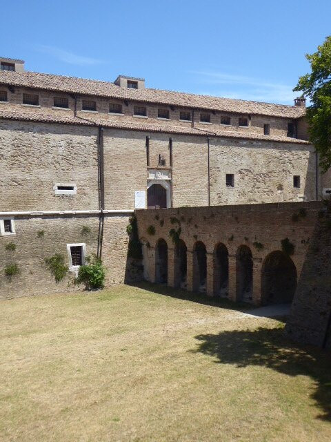 Rocca Costanza景点图片