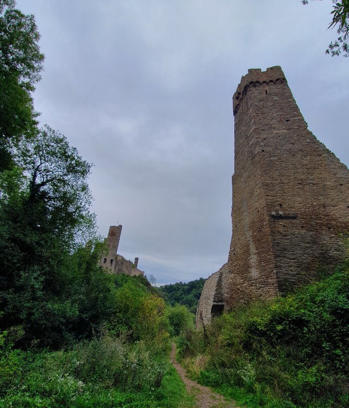 Löwenburg und Philippsburg-Monreal必去景点