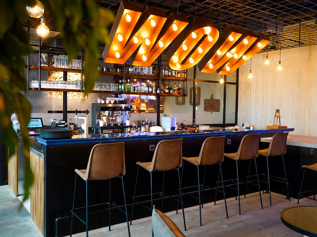 Me and All Hotel Kiel, by Hyatt主图