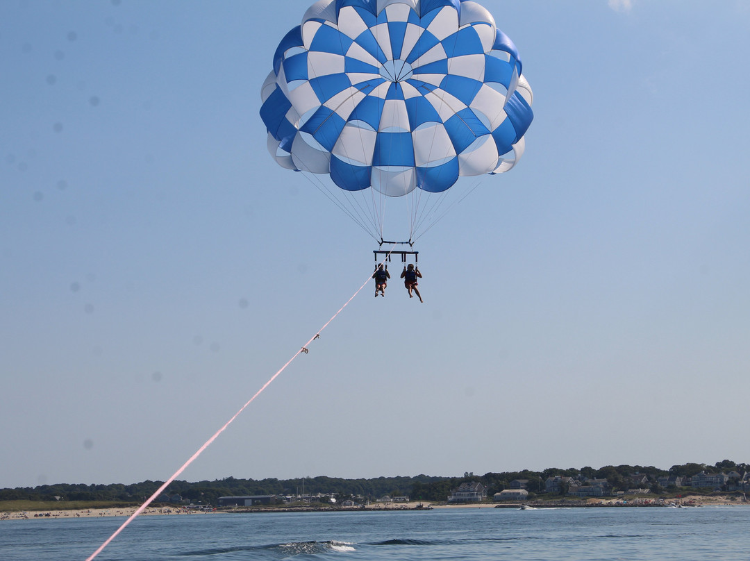 Dennis Parasail & Jet Ski景点图片