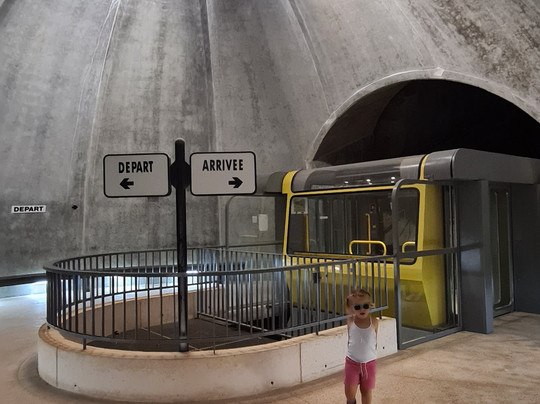 Ascenseur Incliné-罗卡马杜尔必去景点