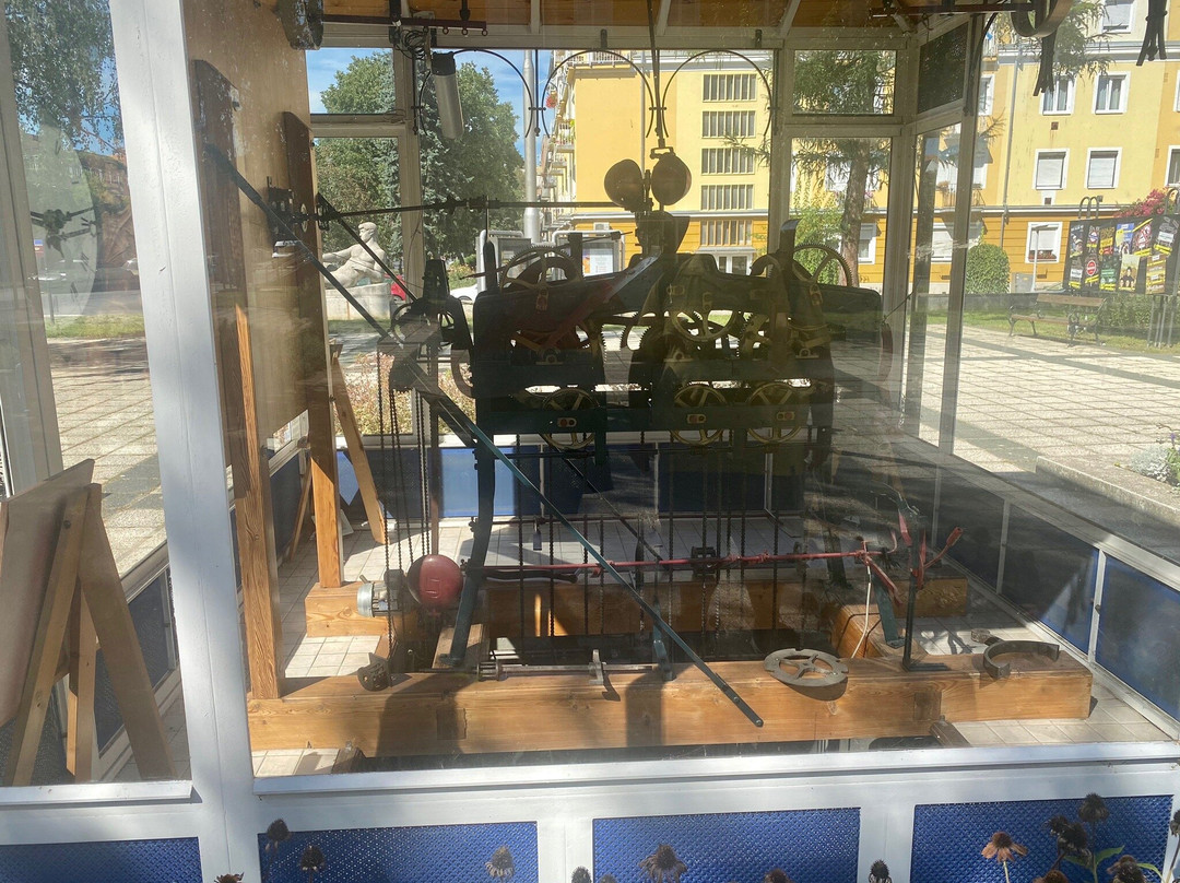 Earth Tower Clock-Foldonjaro toronyora-Zalaegerszeg必去景点