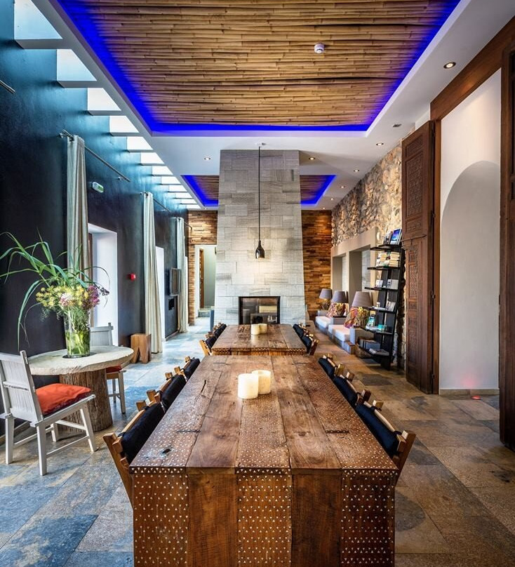 The Giri Residence主图