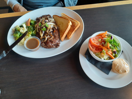 Slave Lake Inn & Conference Centre主图