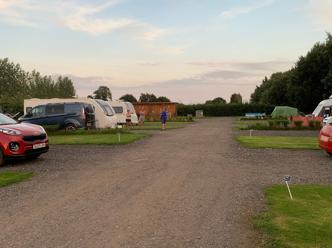 The Oaks Lakes Caravan Park
