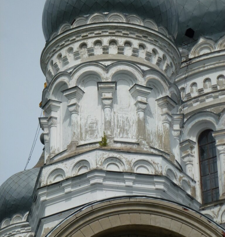 Uspeniya Presvyatoi Bogoroditsy Church-Sergeyevo必去景点