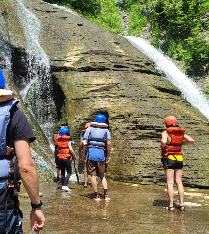 Adventure Calls Outfitters-Castile必去景点