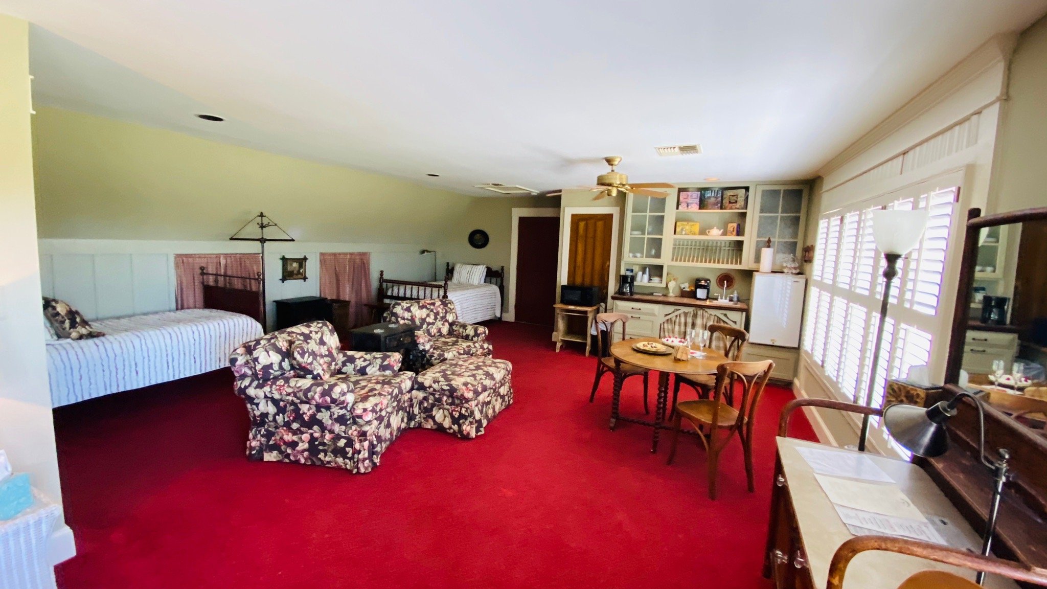 Wellspring Retreat Bed & Breakfast Round Top-官方