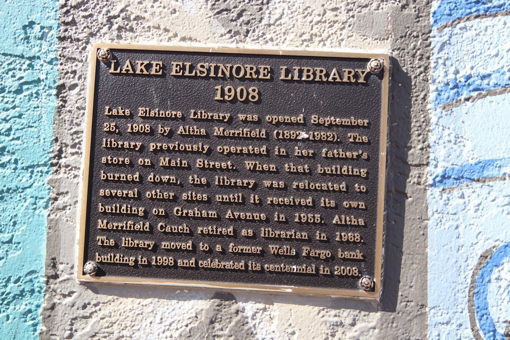 Lake Elsinore Library景点图片