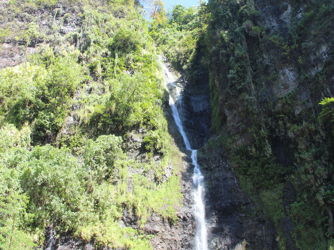 Faarumai Waterfalls-阿鲁埃必去景点