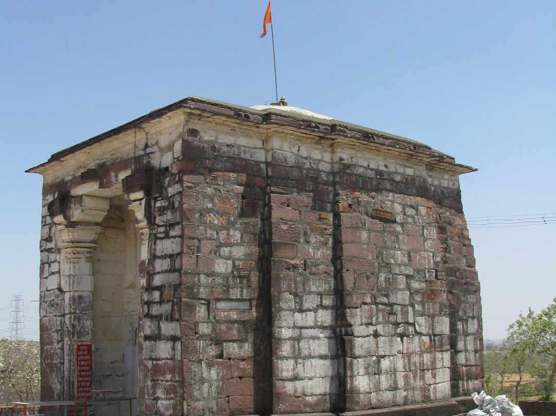 Manatunga Acharya Shrine