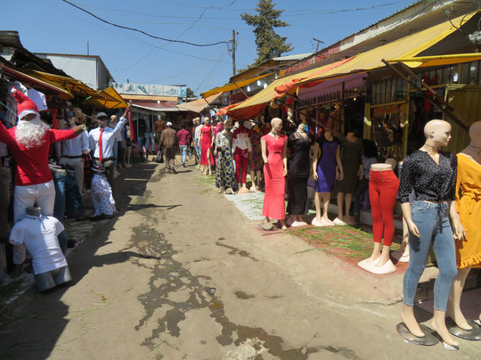 Menelik II Square-亚的斯亚贝巴必去景点