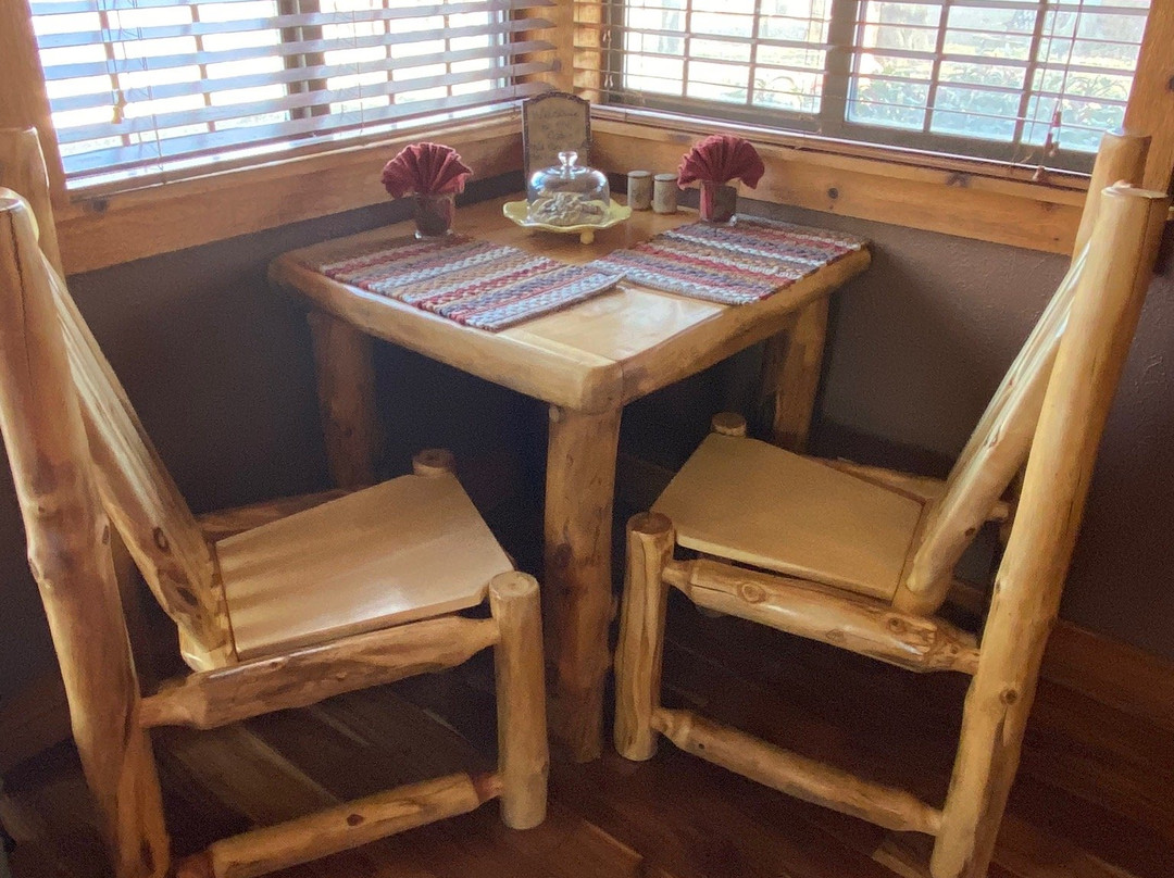 Three Falls Cove Country Inn主图