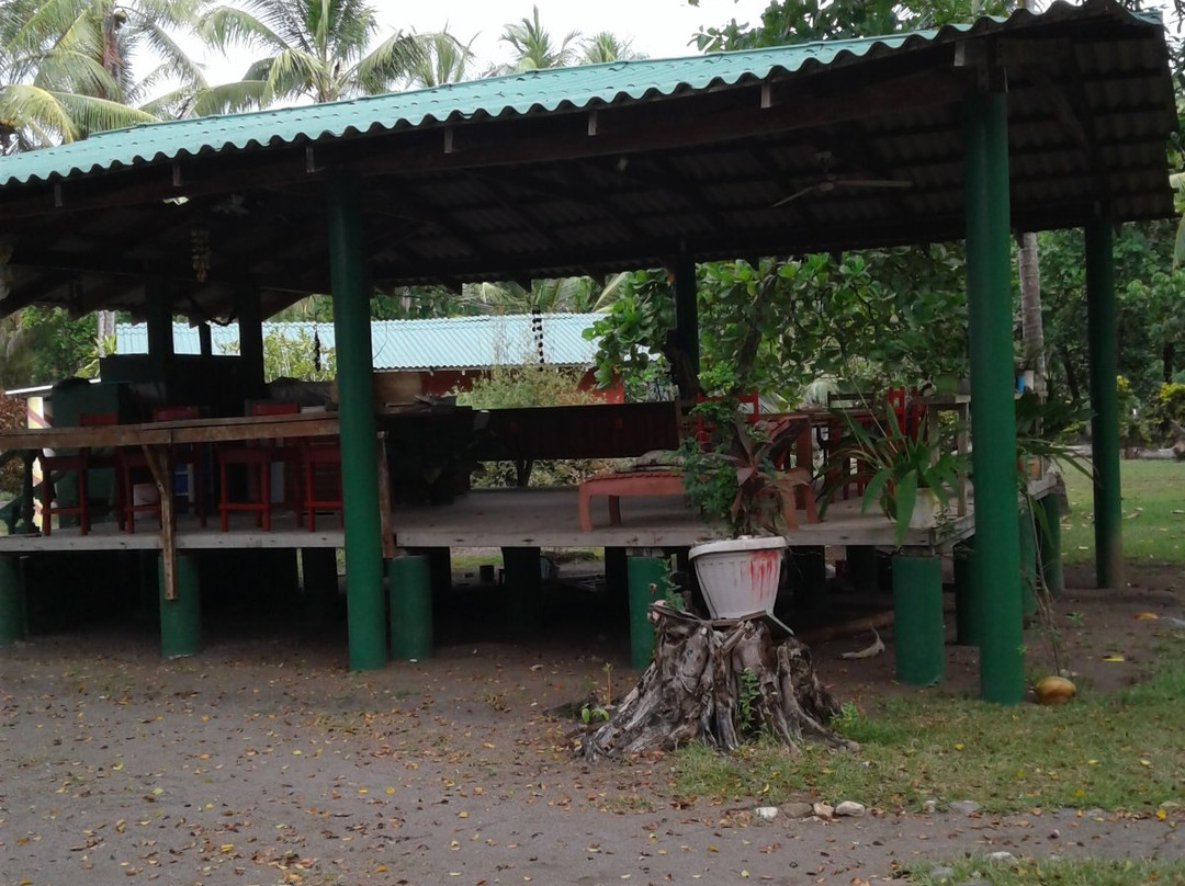 Latitude 8 Lodge